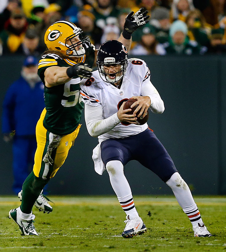 Green Bay Packers outside linebacker Clay Matthews sacks Chicago Bears quarterback Jay Cutler.