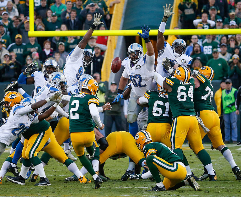 Green Bay Packers' Mason Crosby misses a field goal attempt that would have won the game for the Packers.