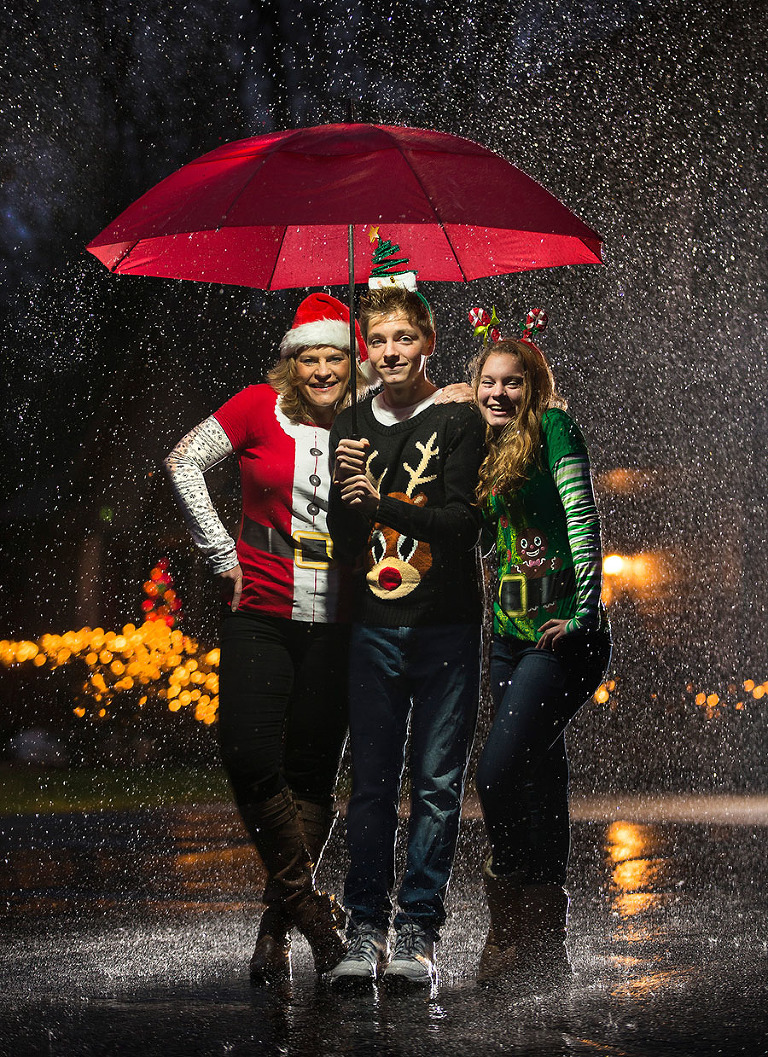 One of the last pictures added to my best of collection. Christmas card photo for my sisiter-in-law Joan and her twins Izzy and Zach. With how wet December was in Green Bay I though this theme was fitting